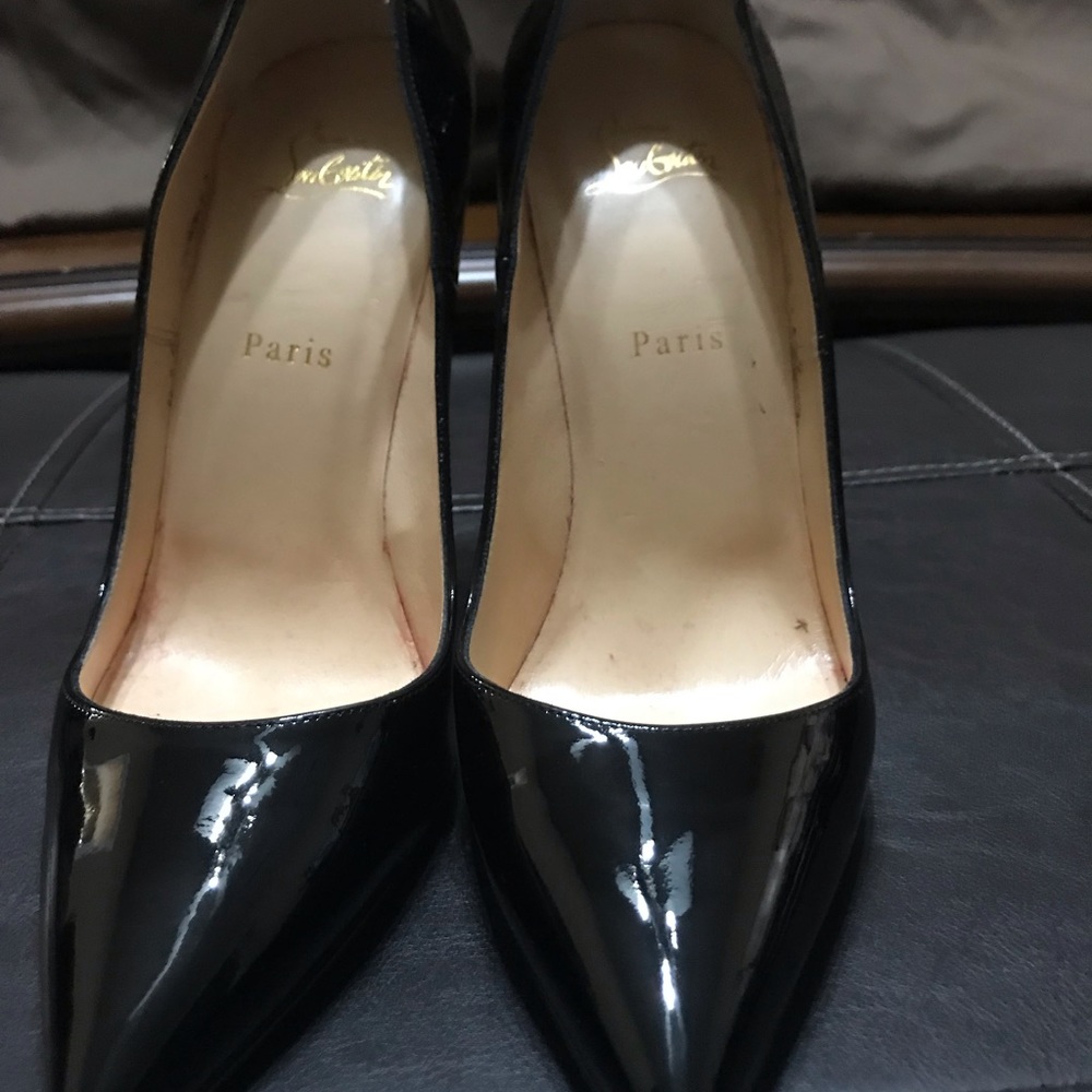 Christian Louboutin’s So Kate’s Size 40.